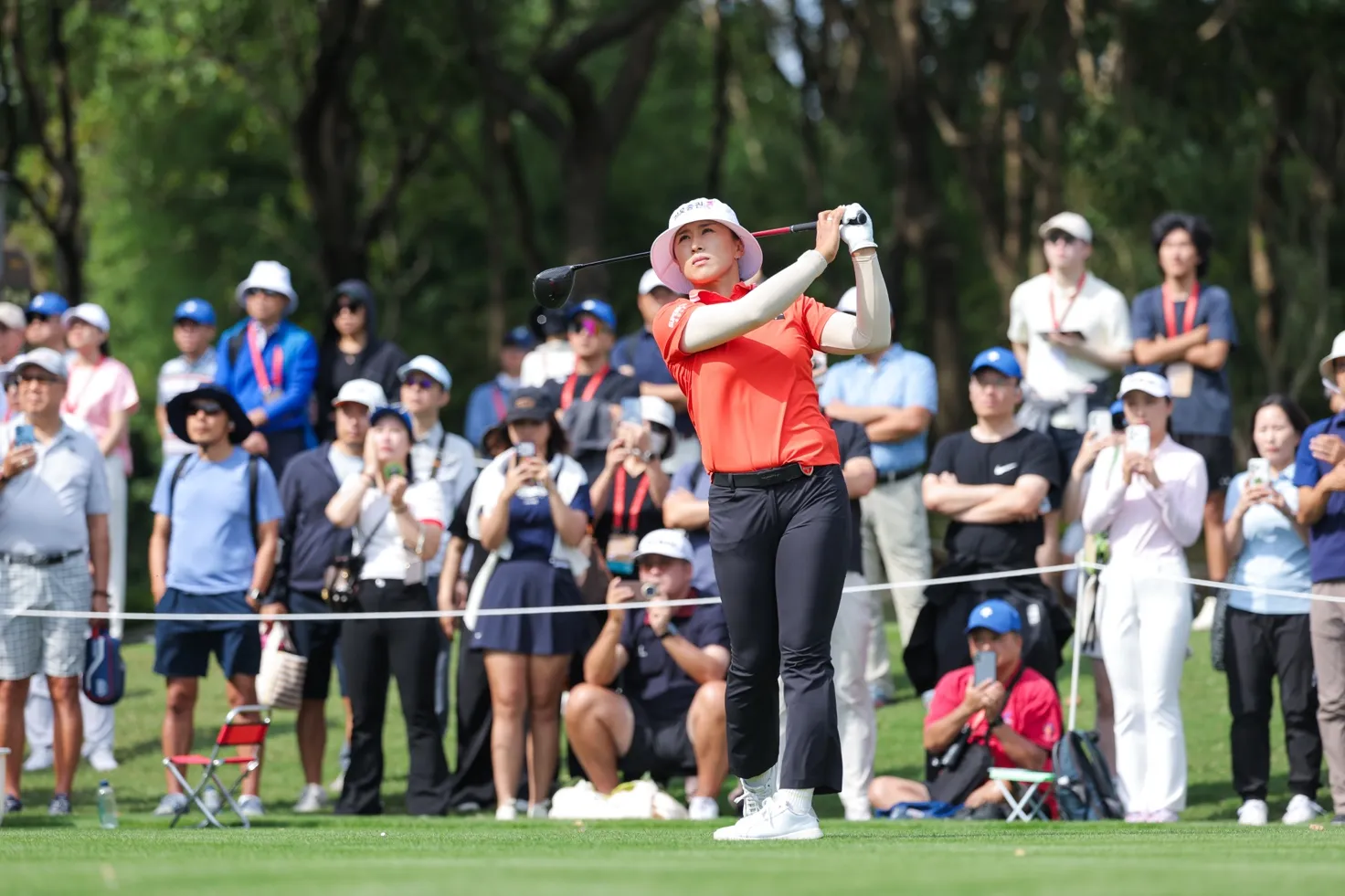 崔慧珍-9领跑2026别克LPGA锦标赛，殷若宁两杆之差明日冲冠