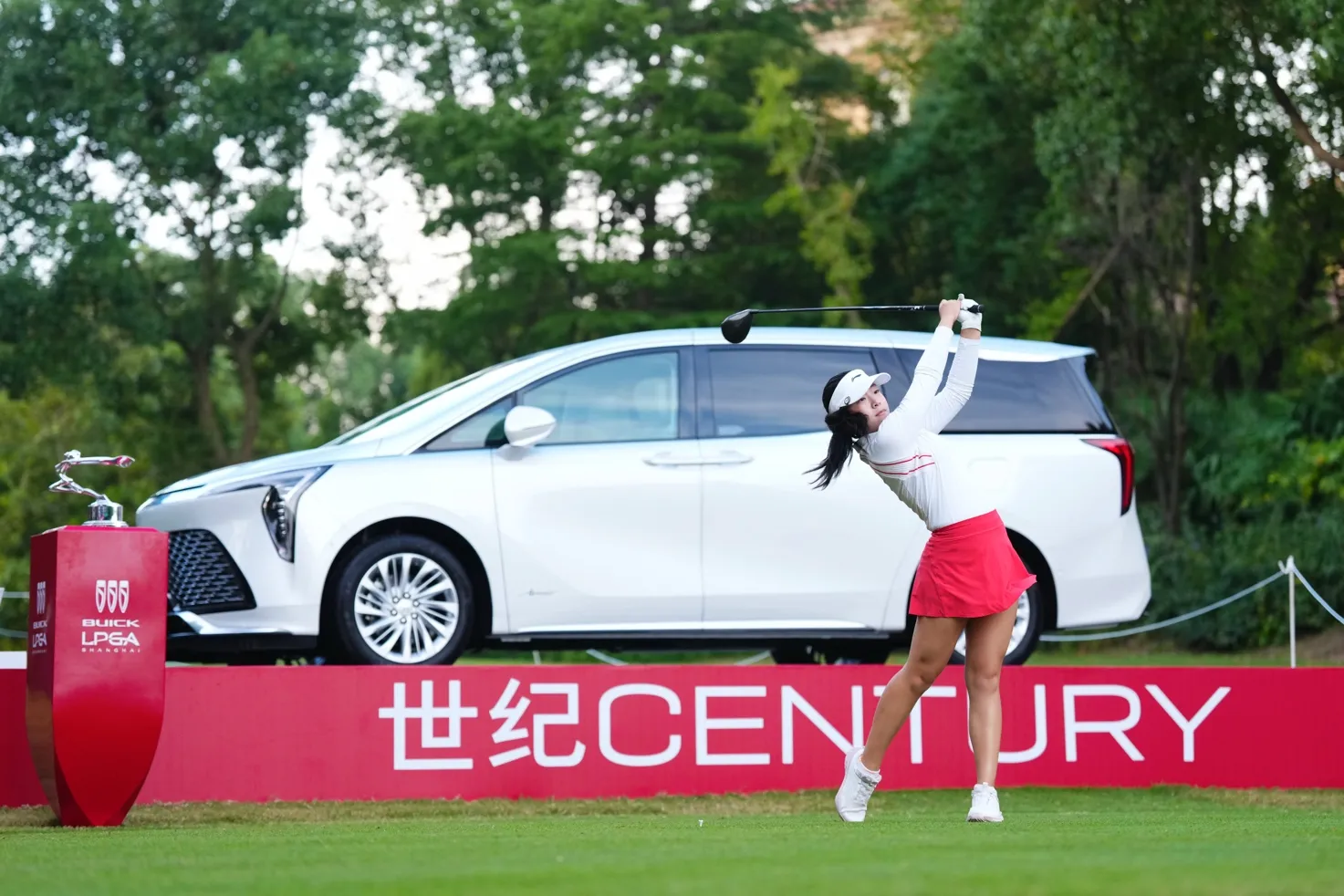 殷若宁加冕别克LPGA锦标赛双冠王！刘宇婕获最佳业余球员